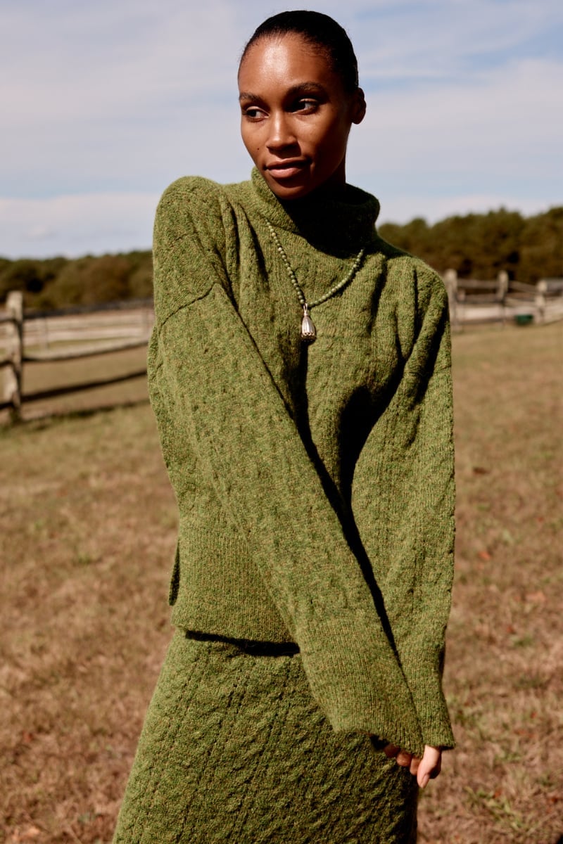 Moss Green Chunky Knit Turtleneck Set, Close-Up Take — Green Sweater Outfit