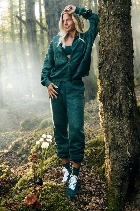 Dark Green Textured Knit Sweatpants with a Zip-Up Hoodie Dark Green Textured Knit Sweatpants with a Zip-Up Hoodie — Green Sweatpants Outfit