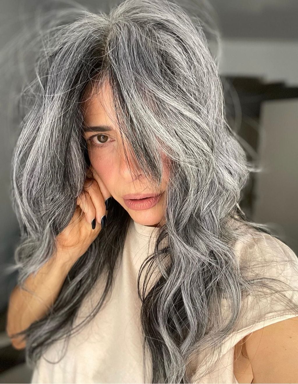 Mid-Back Waves With Gray and Silver Contrast, Side-Swept Mid-Back Waves With Gray and Silver Contrast, Side-Swept — Grey Highlights