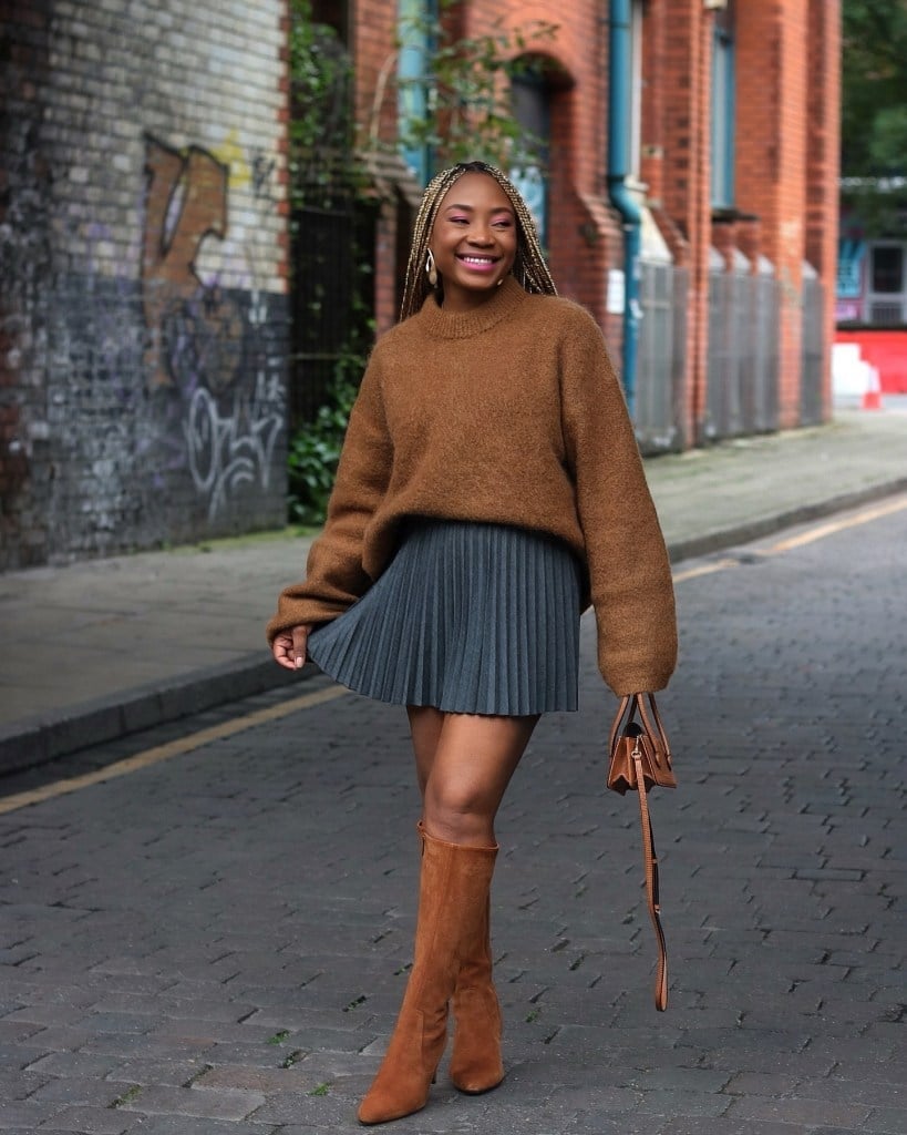 Gray Pleated Mini Skirt With Brown Sweater — Grey Skirt Outfit