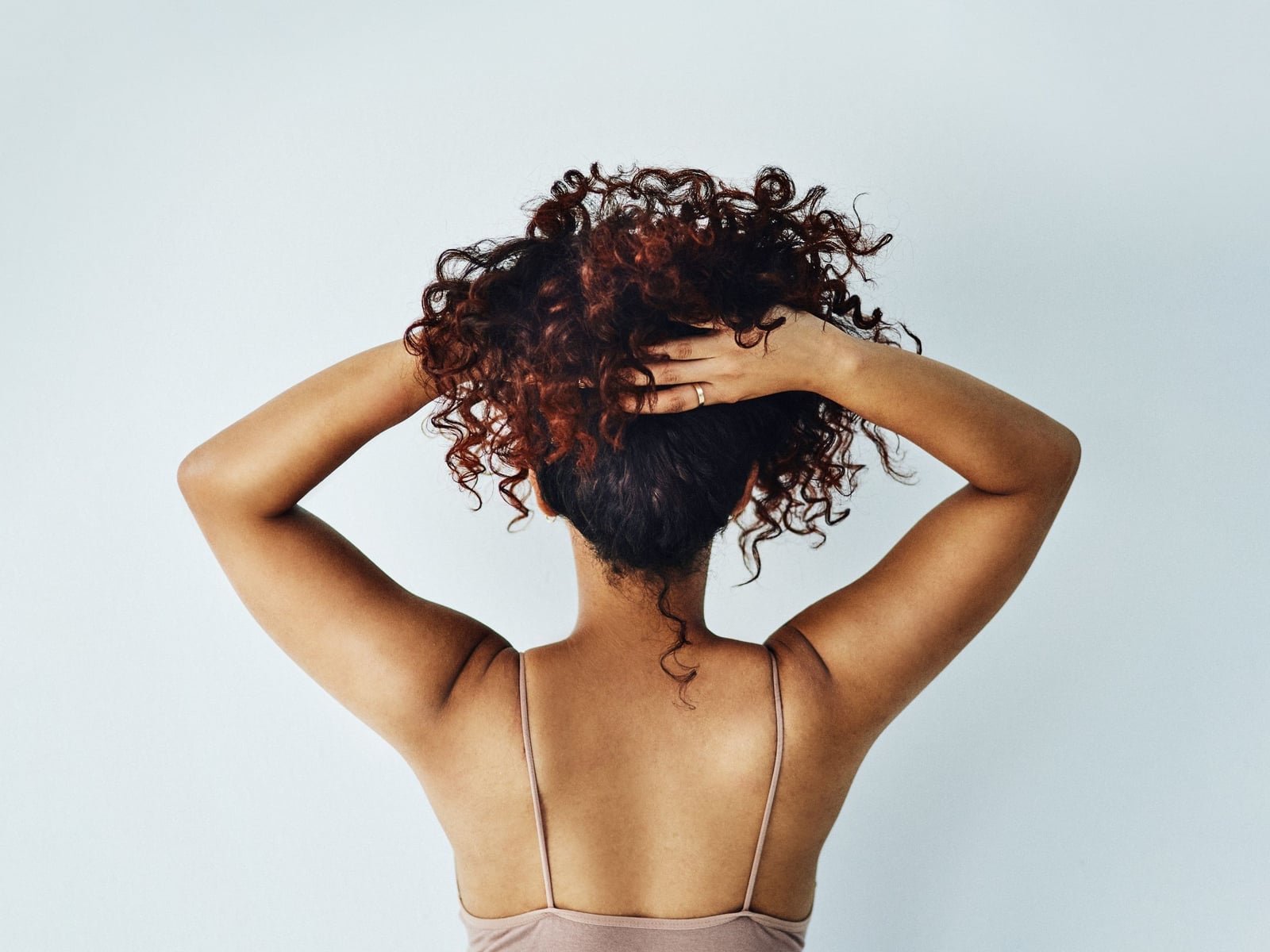 Shoulder Length Thick Curly Hair With Auburn Highlights Shoulder Length Thick Curly Hair With Auburn Highlights — Hair Care Routine