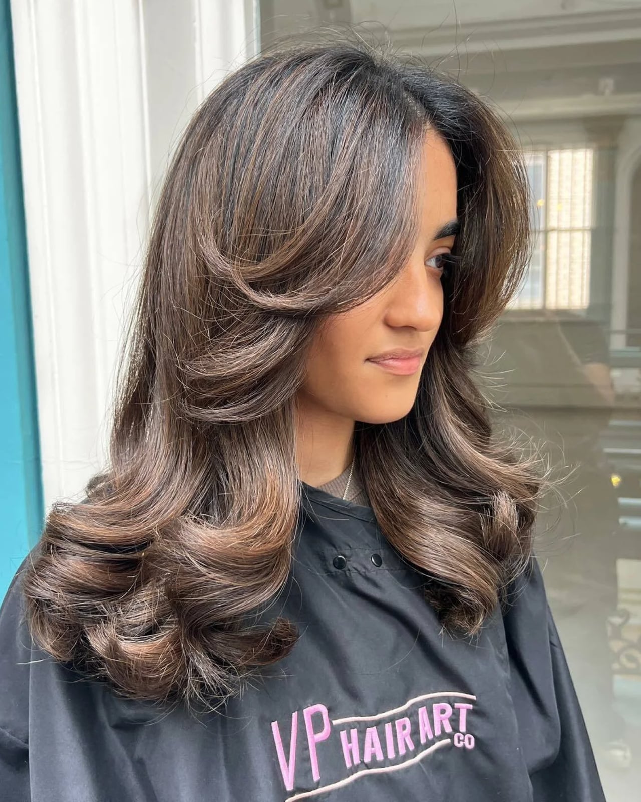 Mid-Back Voluminous Blowout With Curtain Bangs Mid-Back Voluminous Blowout With Curtain Bangs — Hair Care Routine