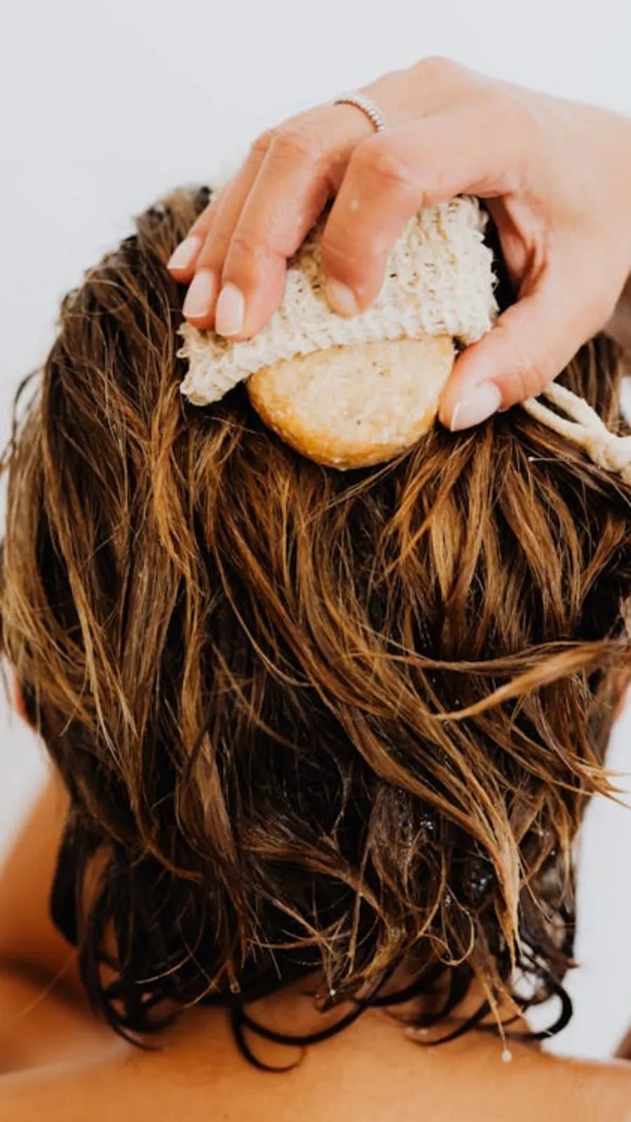 Mid-Back Wavy Thick Hair With Solid Shampoo Mid-Back Wavy Thick Hair With Solid Shampoo — Hair Care Routine