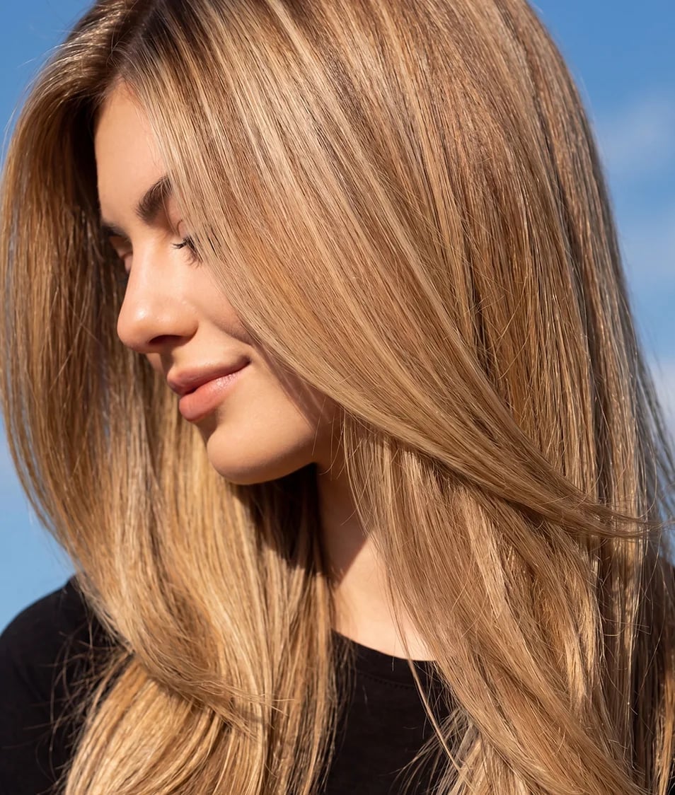 Collarbone Wavy Hair With Curtain Bangs Collarbone Wavy Hair With Curtain Bangs — Hair Care Routine