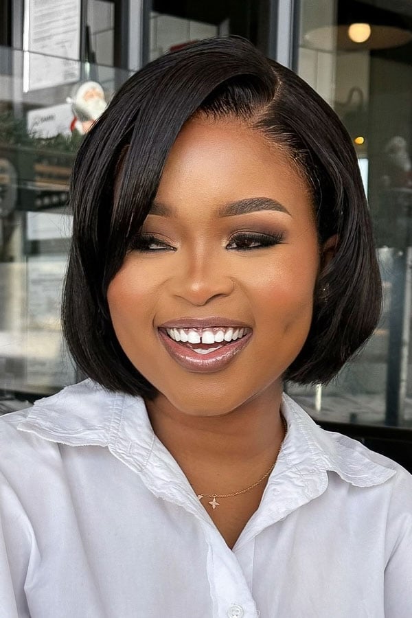 Sleek Black Chin Bob With Side-Swept Bangs — Hair Haircuts