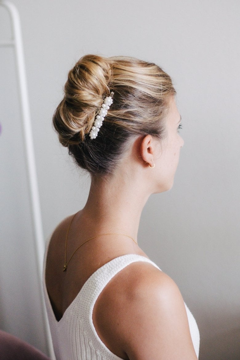 Blonde Fine Hair Side Bun with Pearl Clip Blonde Fine Hair Side Bun with Pearl Clip — Hair with Clips
