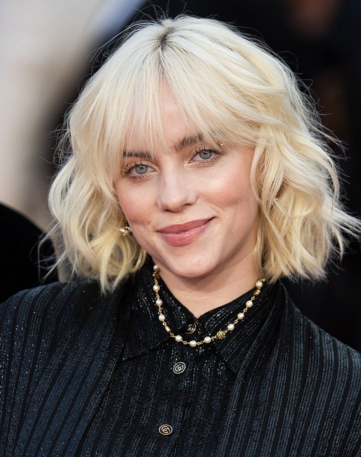 Collarbone Platinum Blonde With Loose Waves Collarbone Platinum Blonde With Loose Waves — Haircuts for Wavy Hair