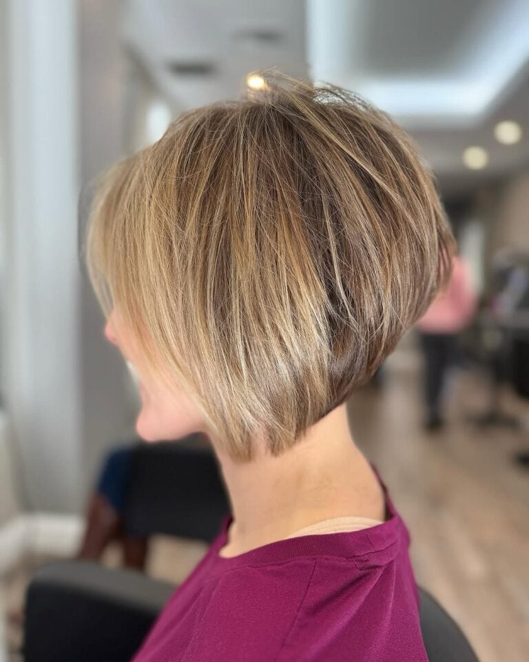 Blonde Layered Bob With Stacked Layers and Side Part Blonde Layered Bob With Stacked Layers and Side Part — Haircuts for Women