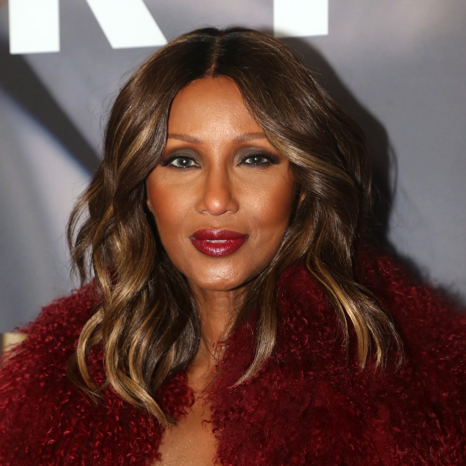 Mid-Back Dark Brown Layers With Balayage Highlights Mid-Back Dark Brown Layers With Balayage Highlights — Haircuts for Women