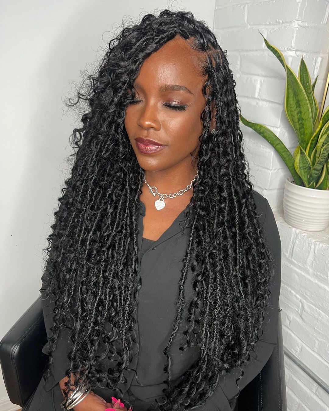 Mid-Back Goddess Braids With Loose Curls Mid-Back Goddess Braids With Loose Curls — Hairstyles for Black Women Braids