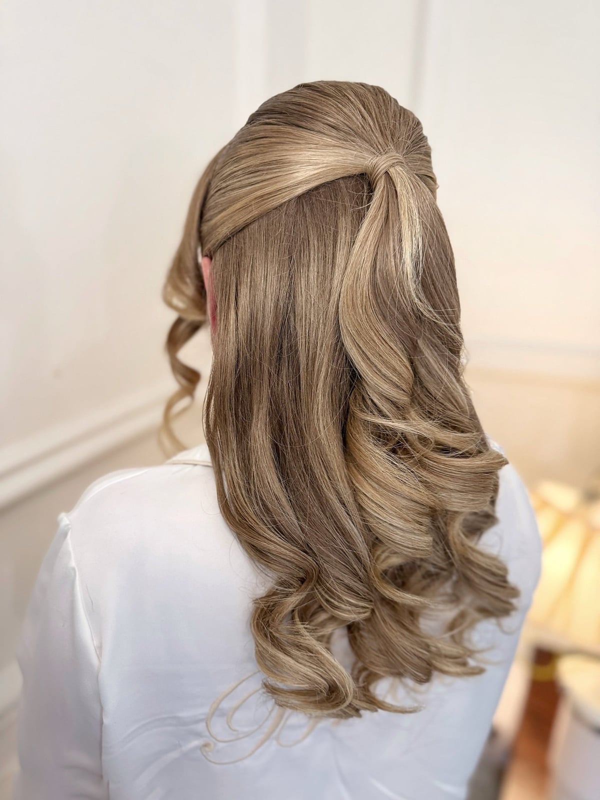 Mid-Back Honey Blonde Half Updo — Hairstyles to Do