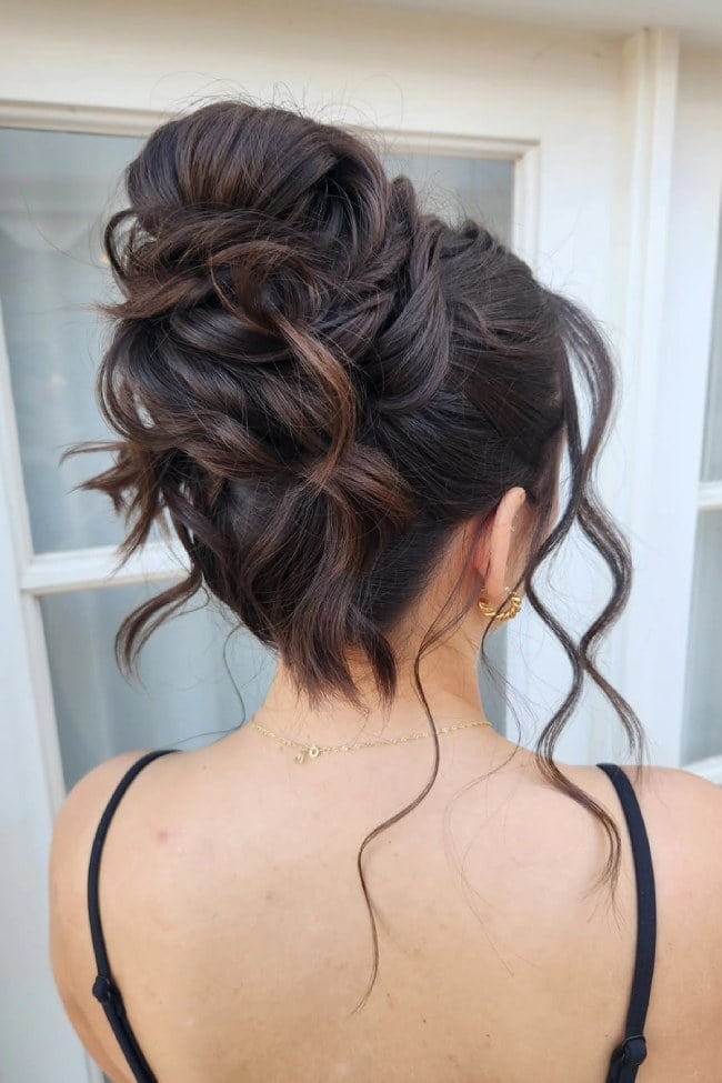 Messy Dark Brown Wavy High Updo Messy Dark Brown Wavy High Updo — High Bun Hairstyles