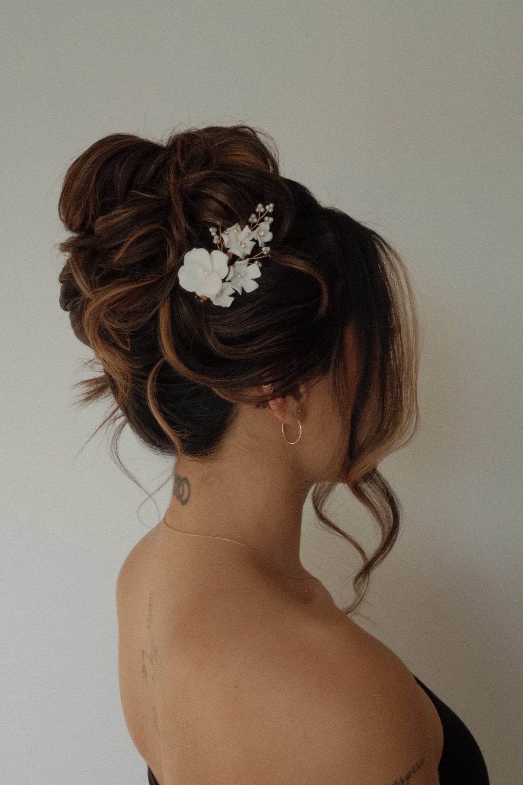 Floral Dark Brown Wavy High Updo, Mid-Back Floral Dark Brown Wavy High Updo, Mid-Back — High Bun Hairstyles