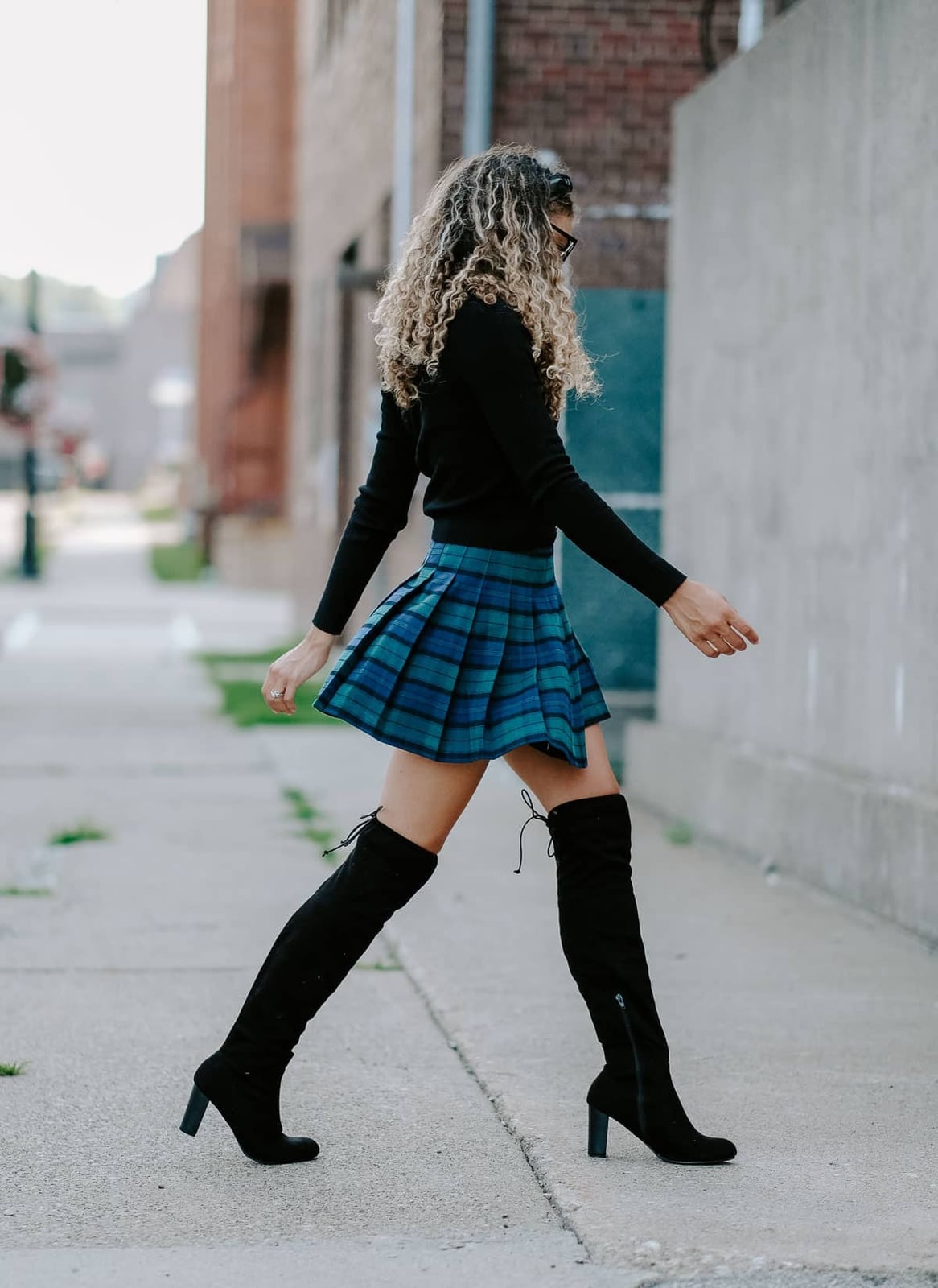 Turtleneck and Plaid Mini Skirt — High School Outfits