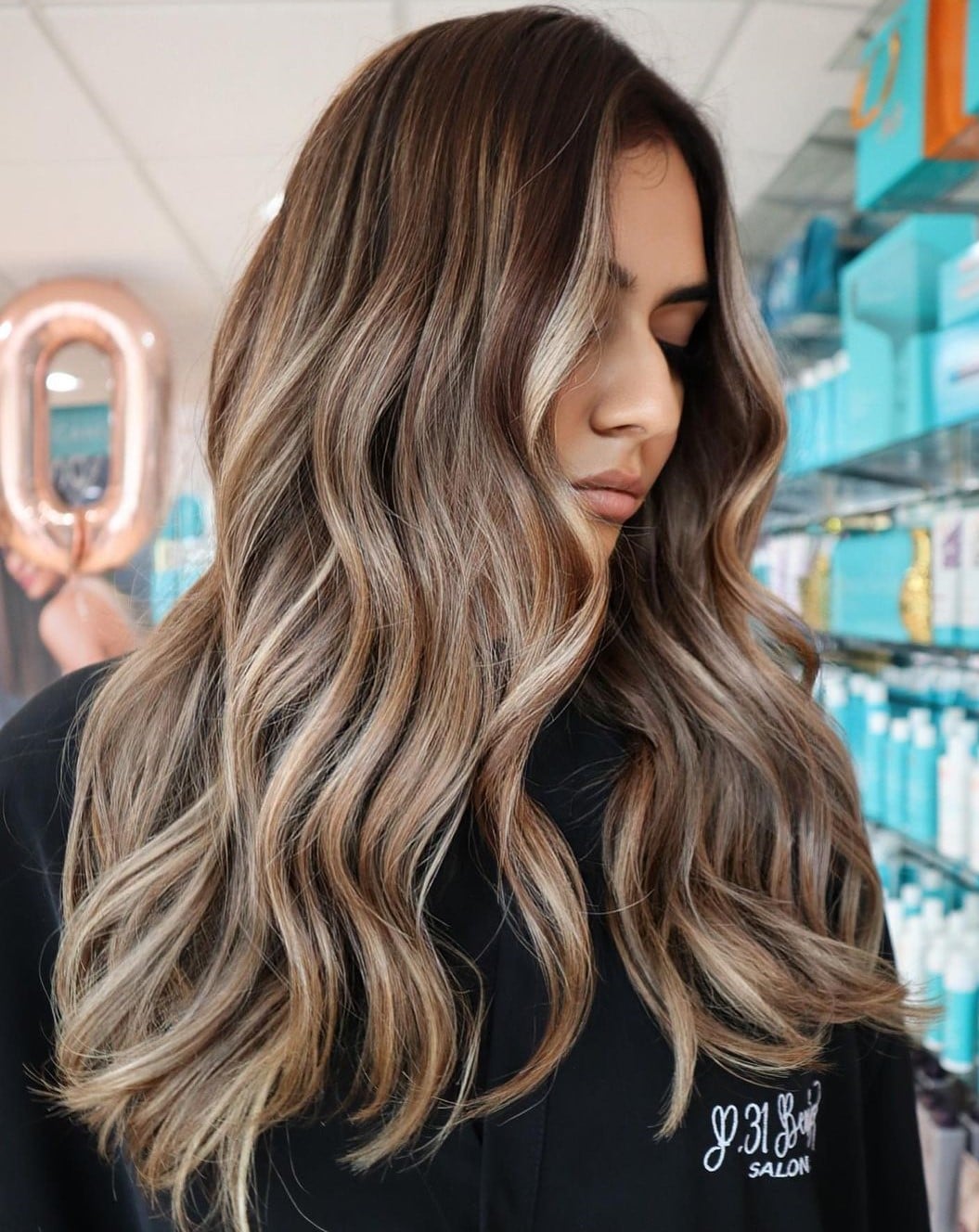 Medium Brown Mid-Back With Blonde Highlights And Curtain Bangs — Highlights Brown Hair