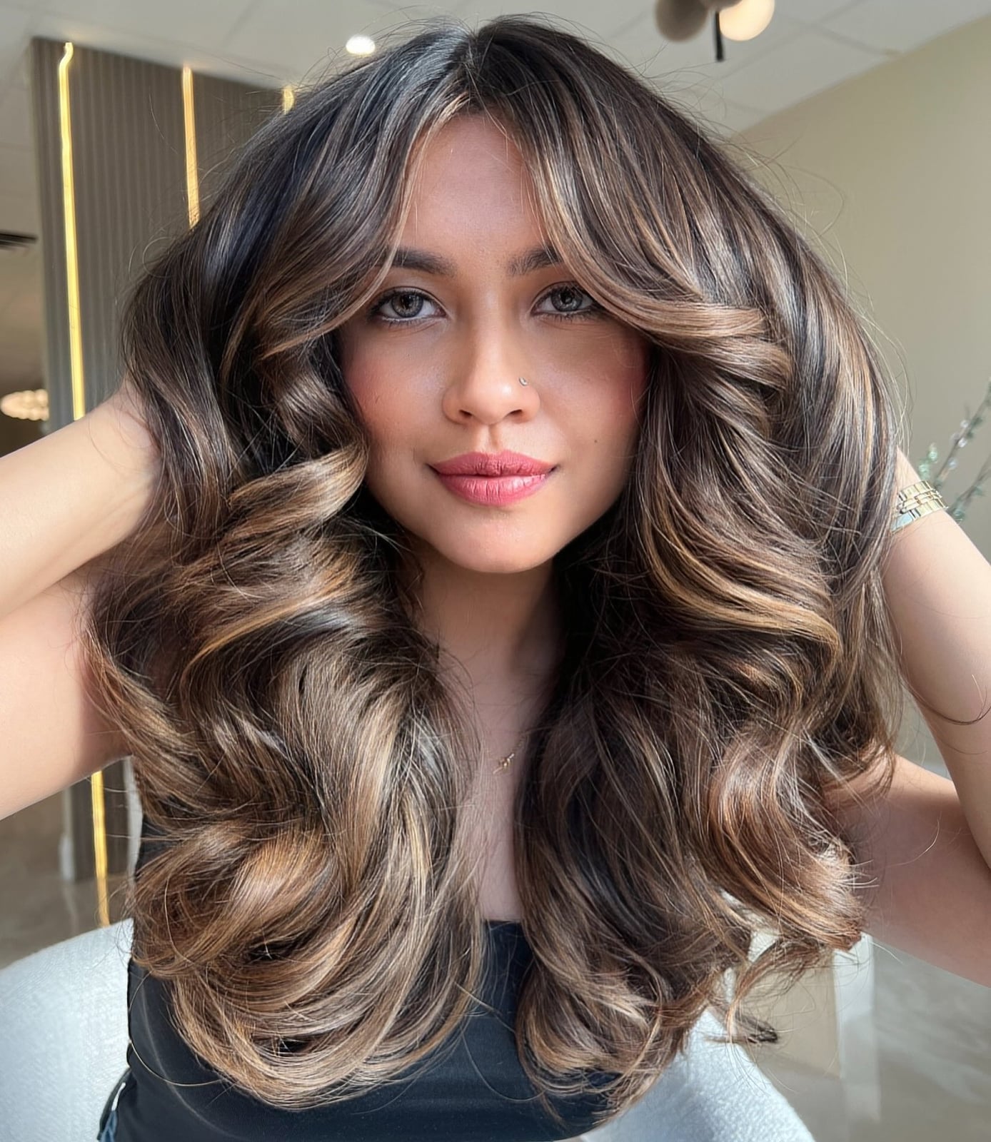 Dark Brown Mid-Back With Blonde Highlights — Highlights in Brown Hair