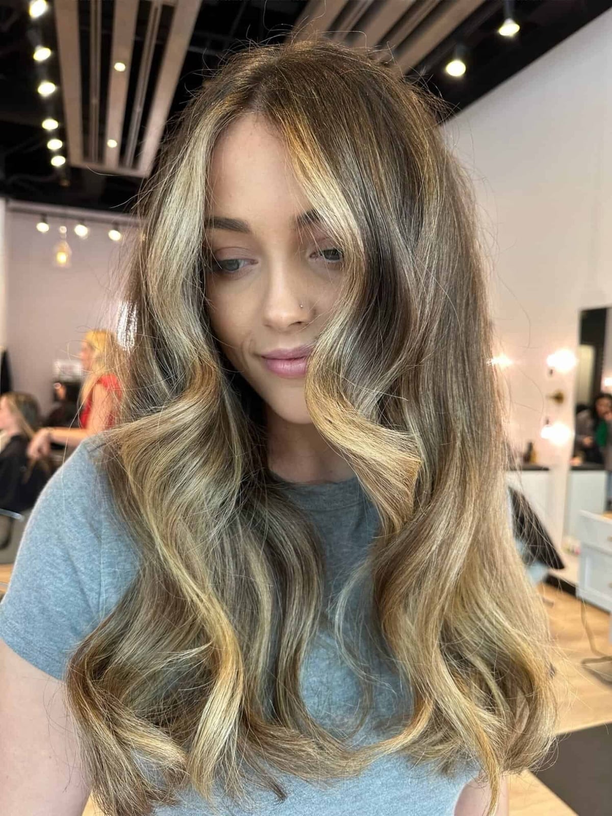 Medium Brown Collarbone With Face Framing Pieces — Highlights in Brown Hair