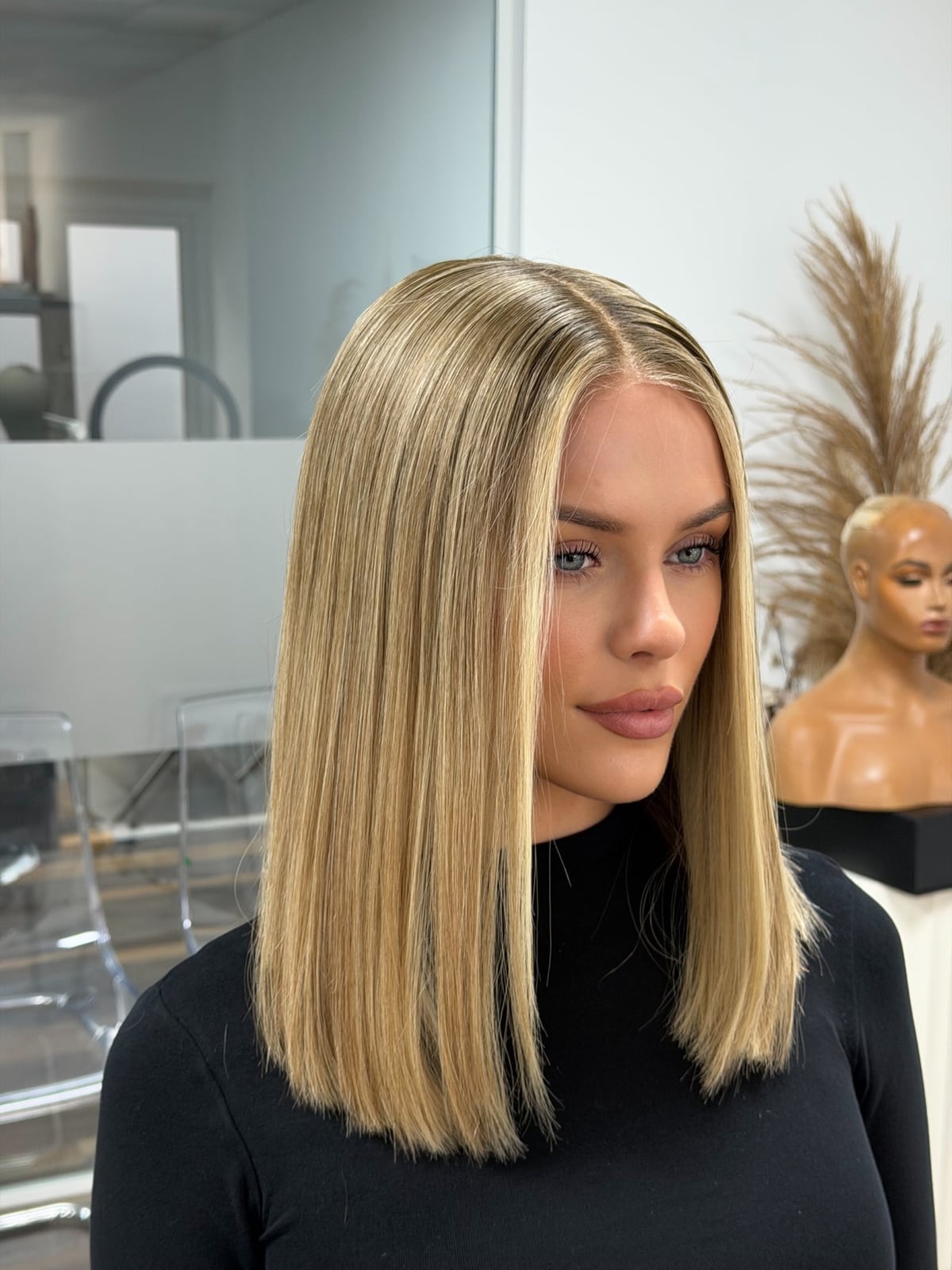 Collarbone Ash Blonde Bob With Subtle Highlights Collarbone Ash Blonde Bob With Subtle Highlights — Highlights Wig