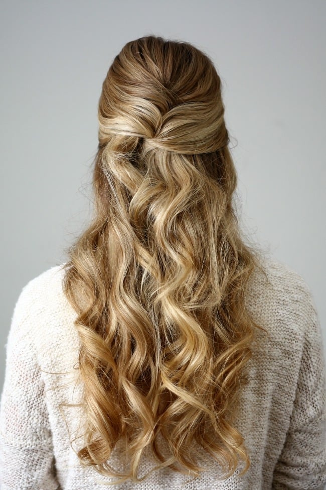 Blonde Collarbone Half Up Half Down Blonde Collarbone Half Up Half Down — Holiday Hairstyles