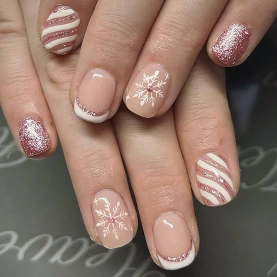 Short Square Candy Cane Glitter French Nails Short Square Candy Cane Glitter French Nails — Holiday Nails