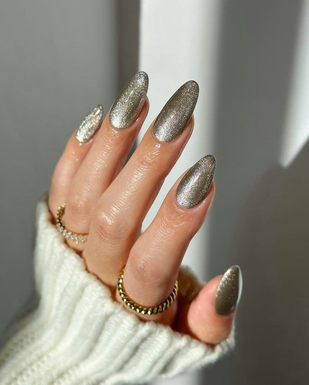 Long Oval Champagne Silver Shimmer Nails Long Oval Champagne Silver Shimmer Nails — Holiday Nails