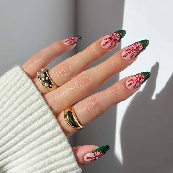 Nude Green Tip Red Line Art Nails Nude Green Tip Red Line Art Nails — Holiday Nails