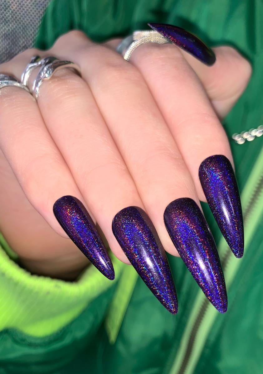 Deep Purple Holographic Glitter Long Stiletto Deep Purple Holographic Glitter Long Stiletto — Holographic Nails