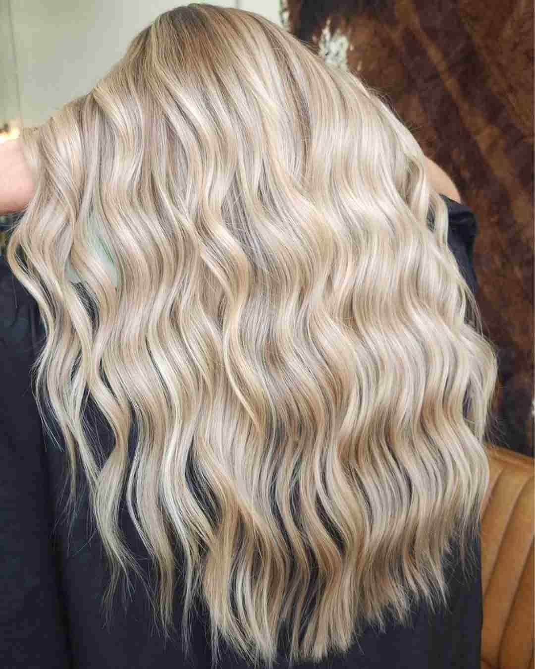 Mid-Back Honey Blonde With Lighter Highlights