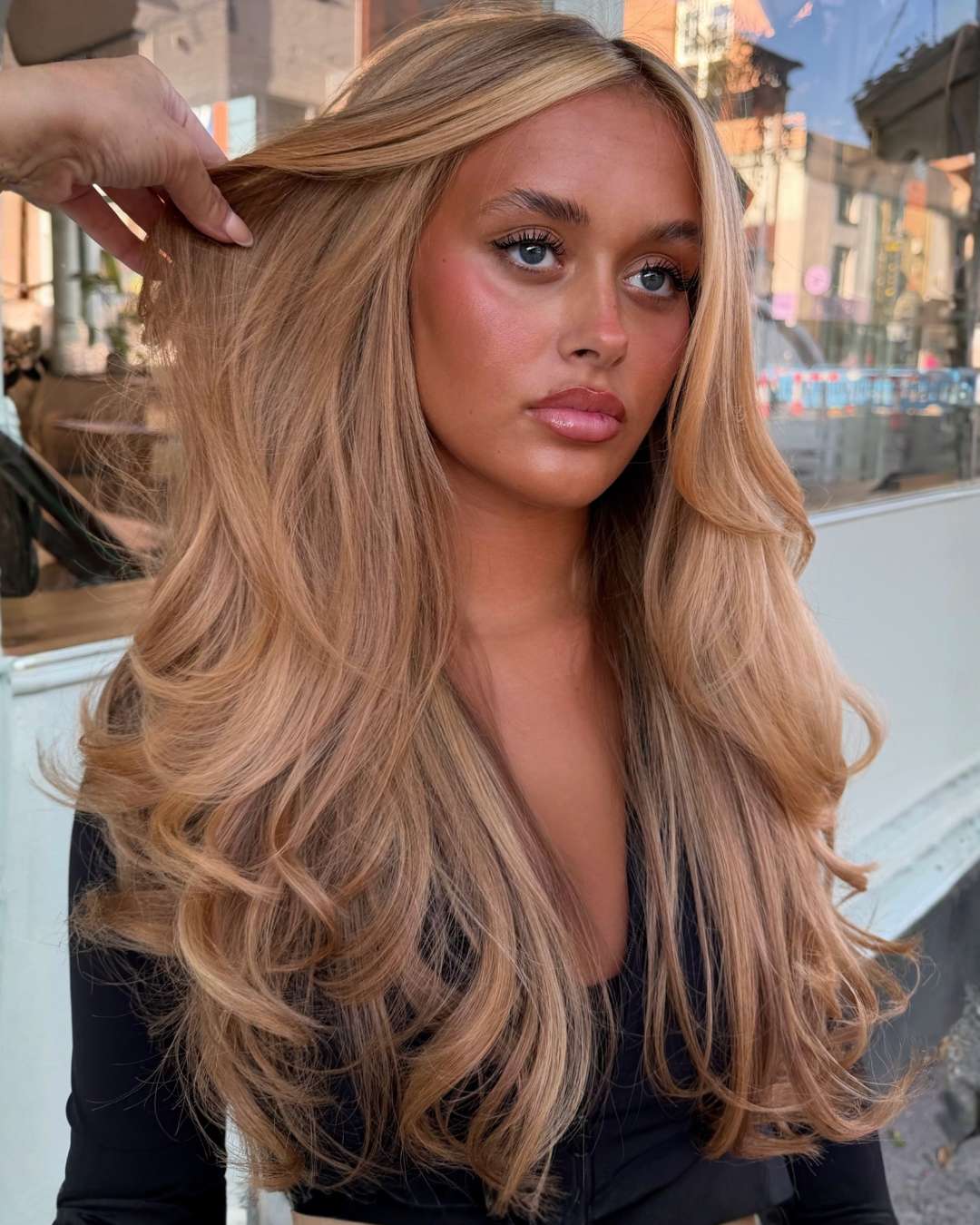 Mid-Back Honey Blonde Balayage Blowout