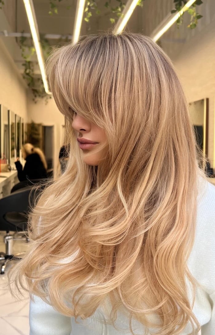 Mid-Back Peach Honey Blonde With Airy Curtain Bangs — Honey Blonde Hair