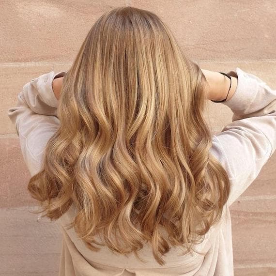 Mid-Back Natural Honey Blonde With Air-Dried Texture — Honey Blonde Hair