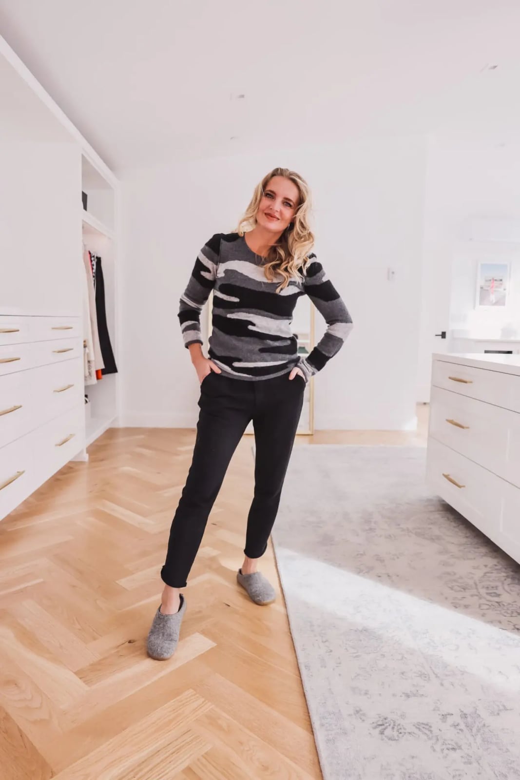 Striped Long Sleeve Sweater with Black Trousers Striped Long Sleeve Sweater with Black Trousers — House Outfit Ideas