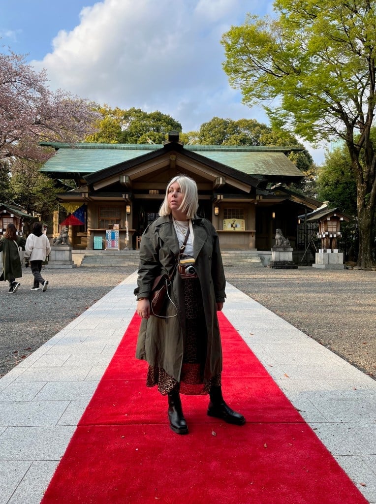 Trench Coat With Leopard Midi Skirt — Japan Outfits