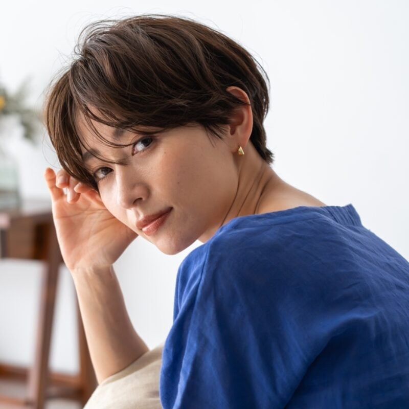 Fine Dark Brown Short Layered Cut — Japanese Hair