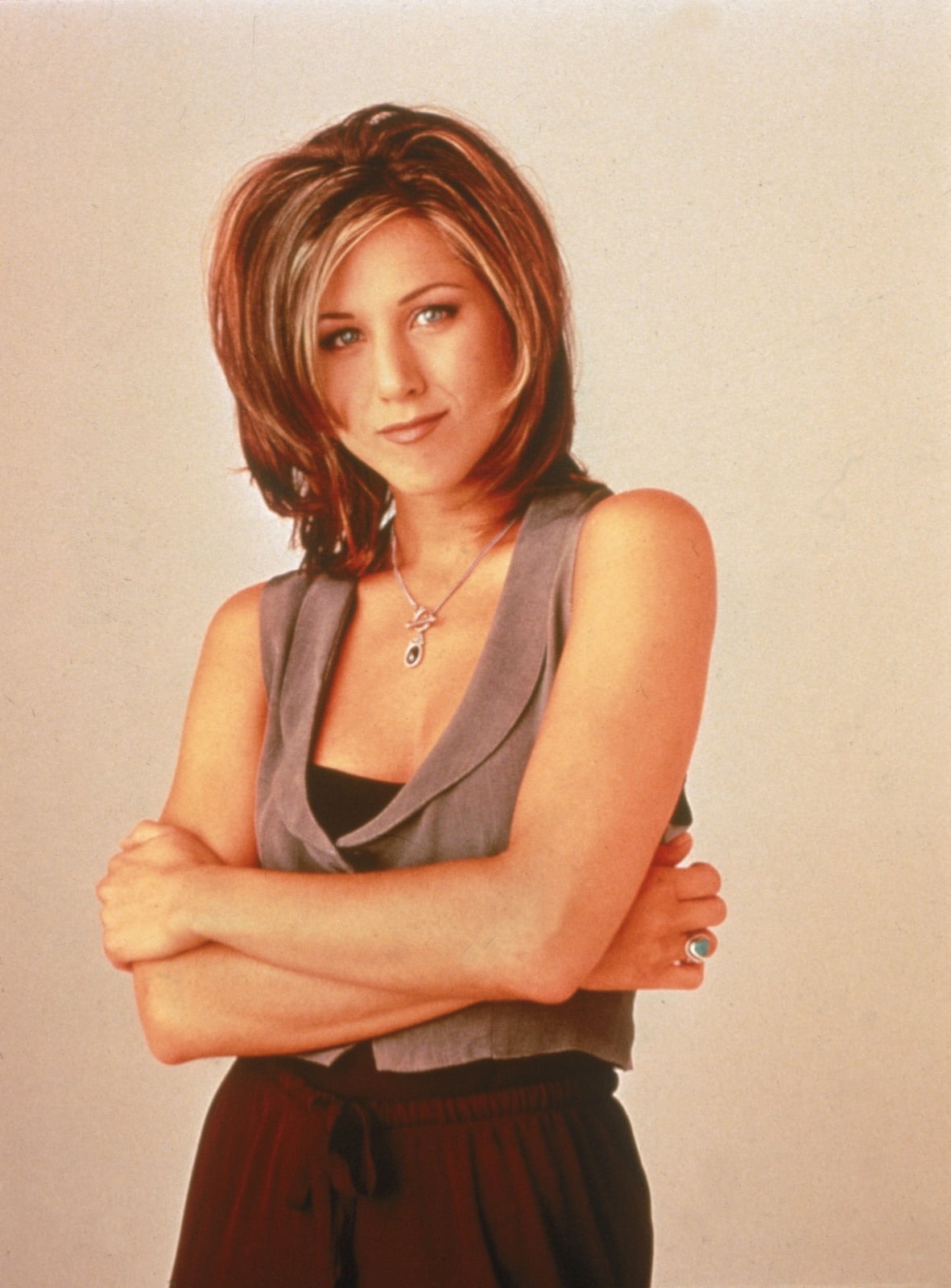 Chin Length Stacked Layers With Face-Framing — Jennifer Aniston Hair
