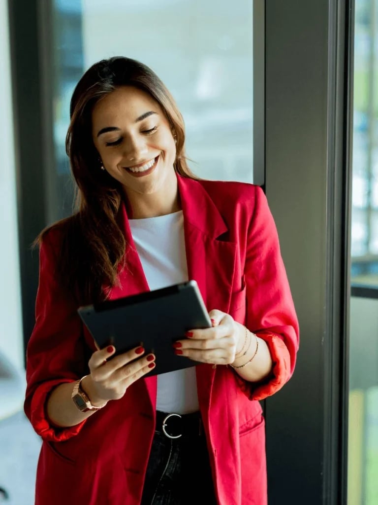 Bright Pink Oversized Blazer Over White T-Shirt — Job Interview Outfits