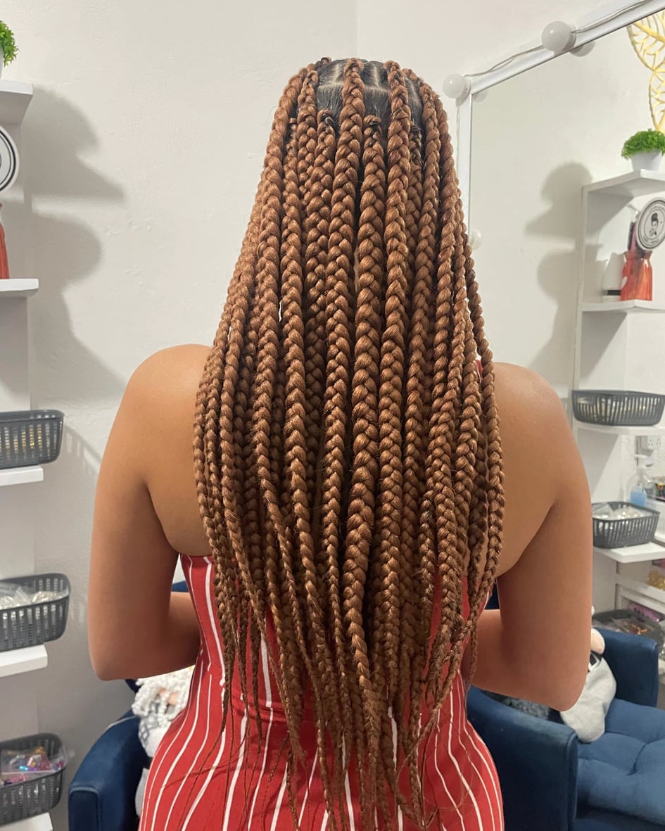 Long Medium Brown Uniform Box Braids, Close-Up Take Long Medium Brown Uniform Box Braids, Close-Up Take — Jumbo Braids