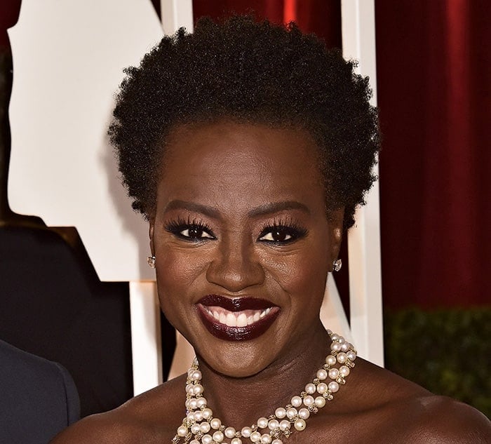 Short Voluminous Afro With Side Part — Kinky Hair
