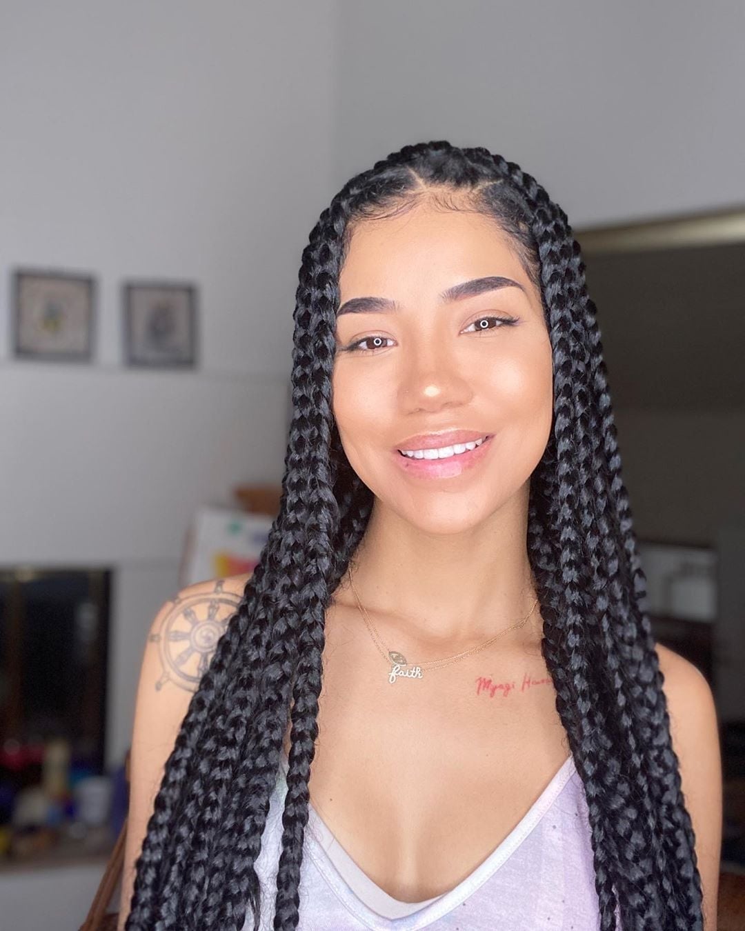 Thick Wavy Mid-Back Braids Thick Wavy Mid-Back Braids — Knotless Box Braids