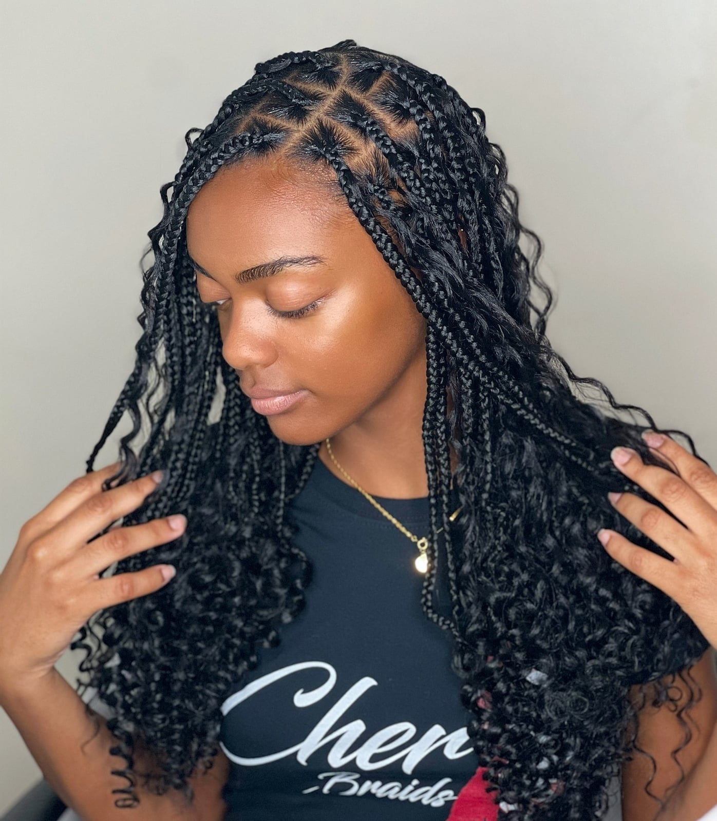 Mid-Back Knotless Box Braids With Curly Extensions, Close-Up Take Mid-Back Knotless Box Braids With Curly Extensions, Close-Up Take — Knotless Hairstyles