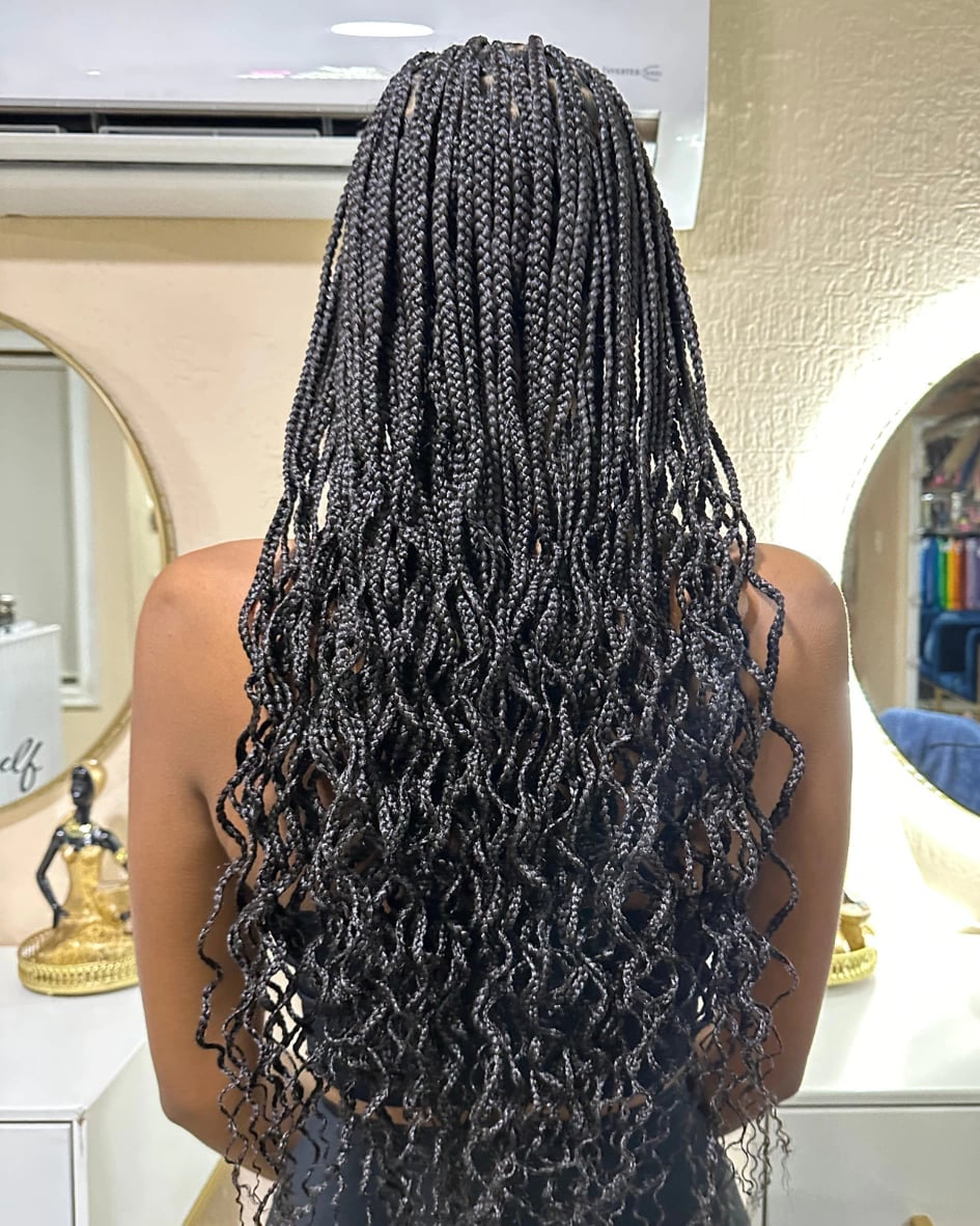 Long Knotless Braids With Voluminous Wavy Ends Long Knotless Braids With Voluminous Wavy Ends — Knotless Hairstyles