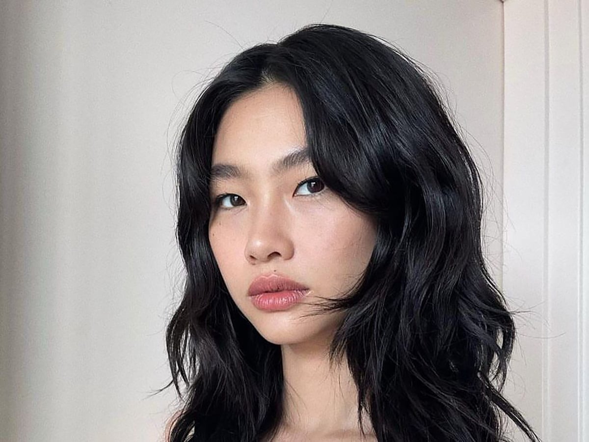Collarbone Wavy Hair With Face-Framing Layers Collarbone Wavy Hair With Face-Framing Layers — Korean Hair