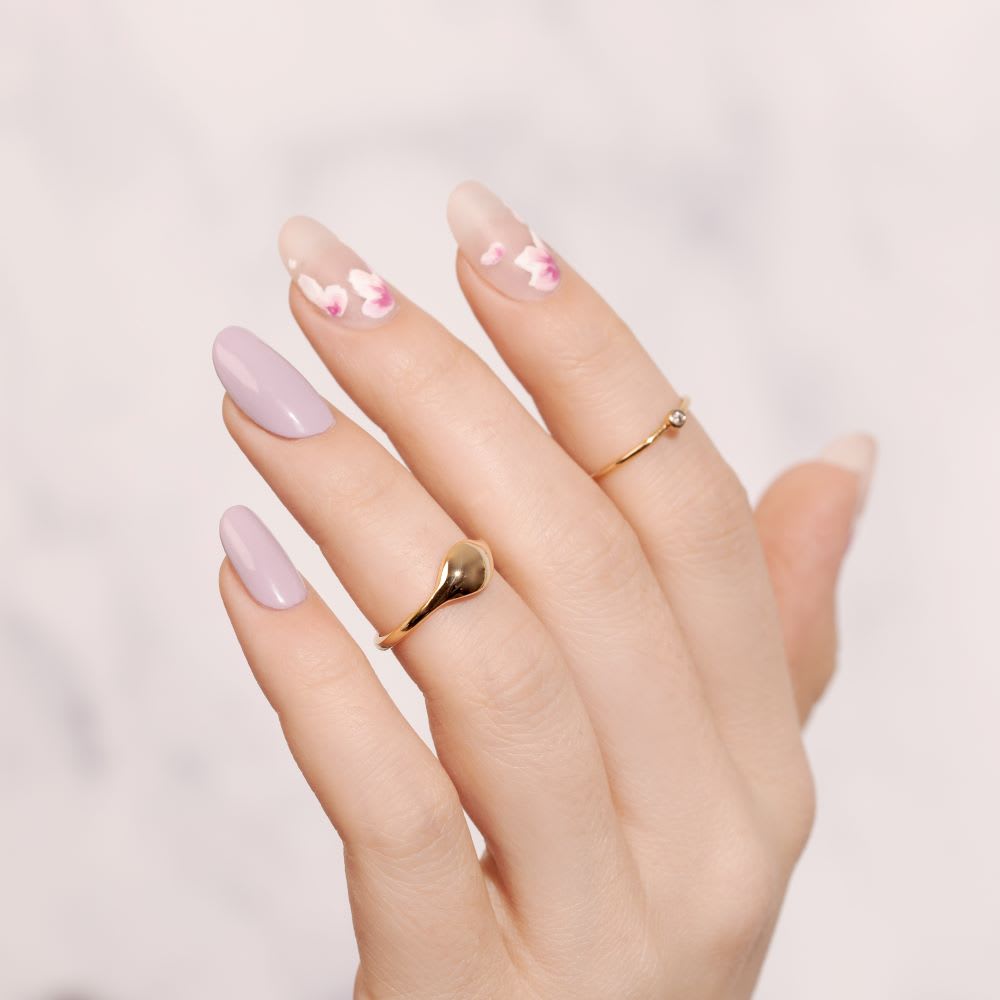 Pastel Pink White Floral Oval Nails — Korean Nail Art