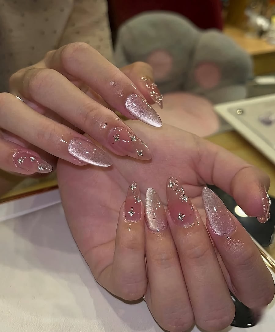 Silver Pink Cat-Eye Stiletto Nails — Korean Nail Art