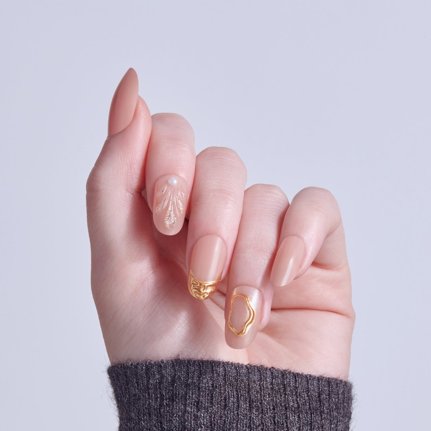 Nude Gold Abstract Wire Almond Nails — Korean Nail Art