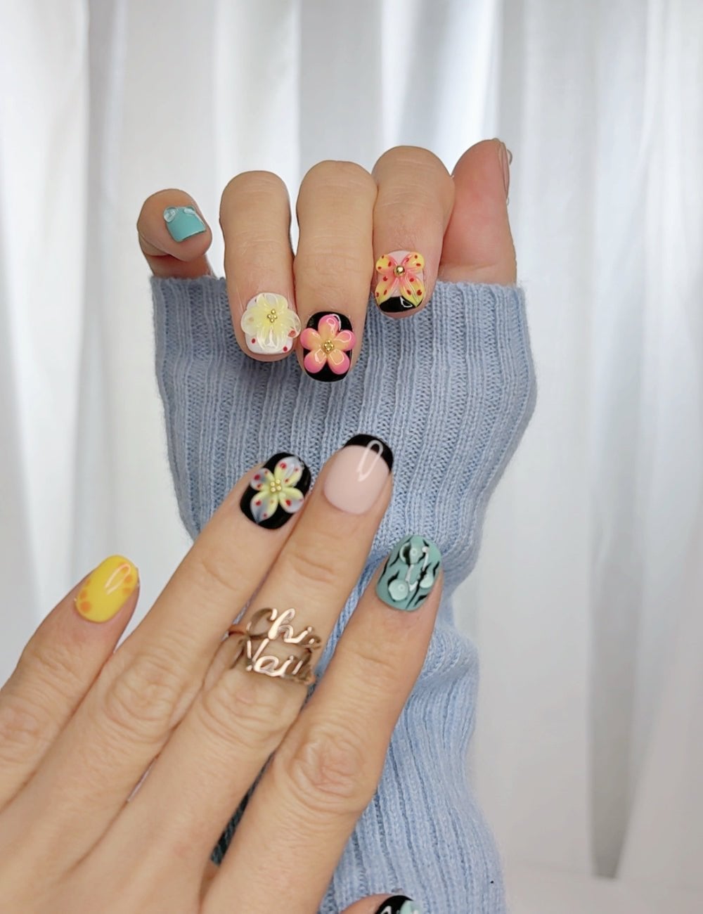 Short Oval Pastel Gradient Dot Nails — Korean Nails