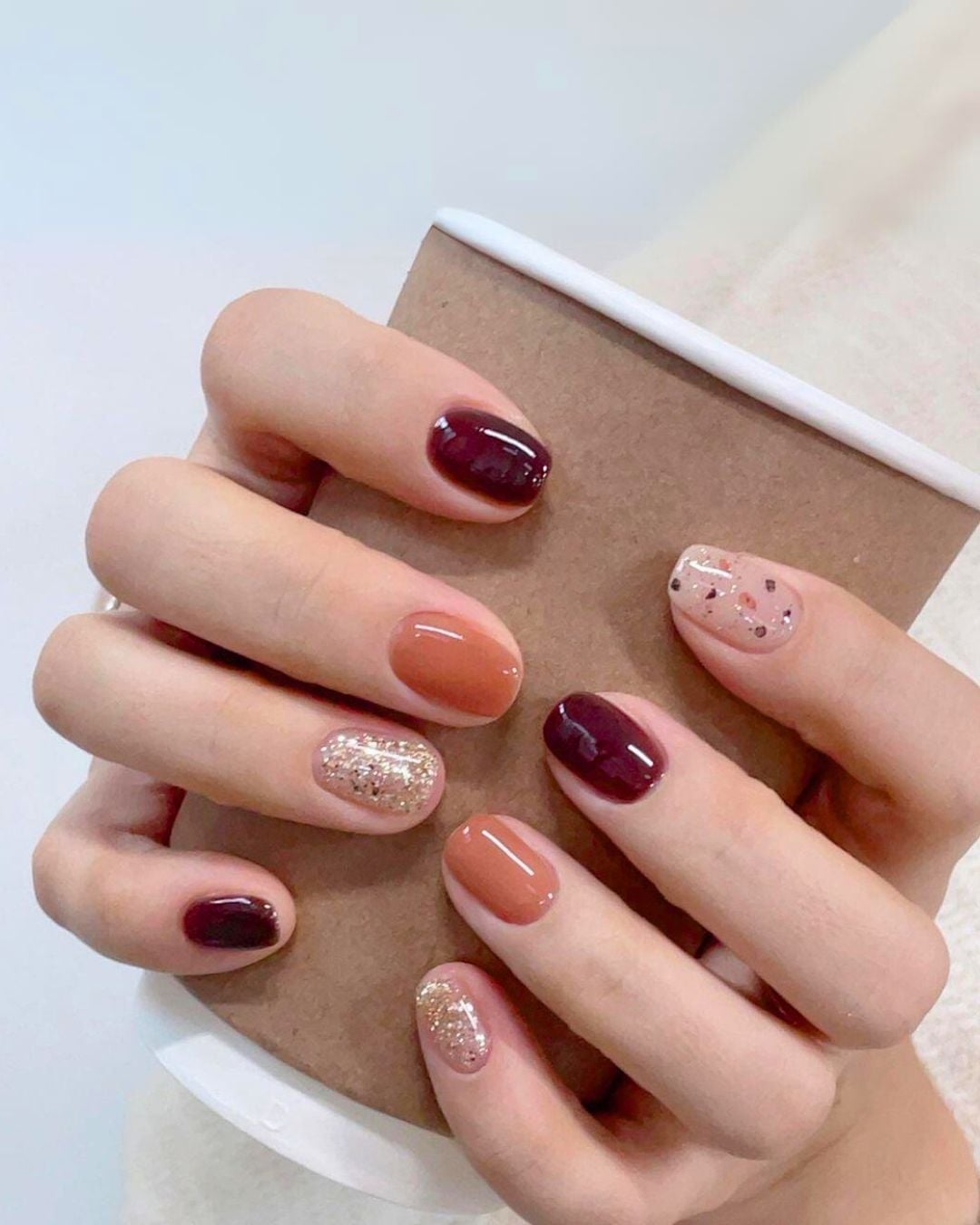 Short Oval Burgundy Terracotta Glitter Nails — Korean Nails