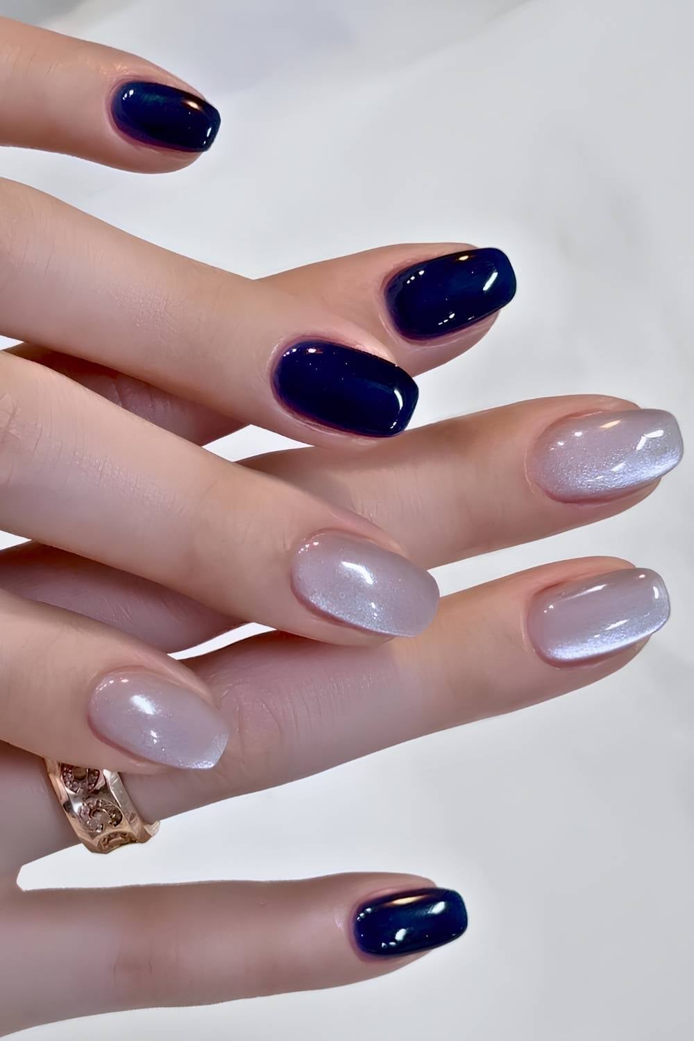 Short Oval Navy Blue Gray Cat-Eye Nails — Korean Nails