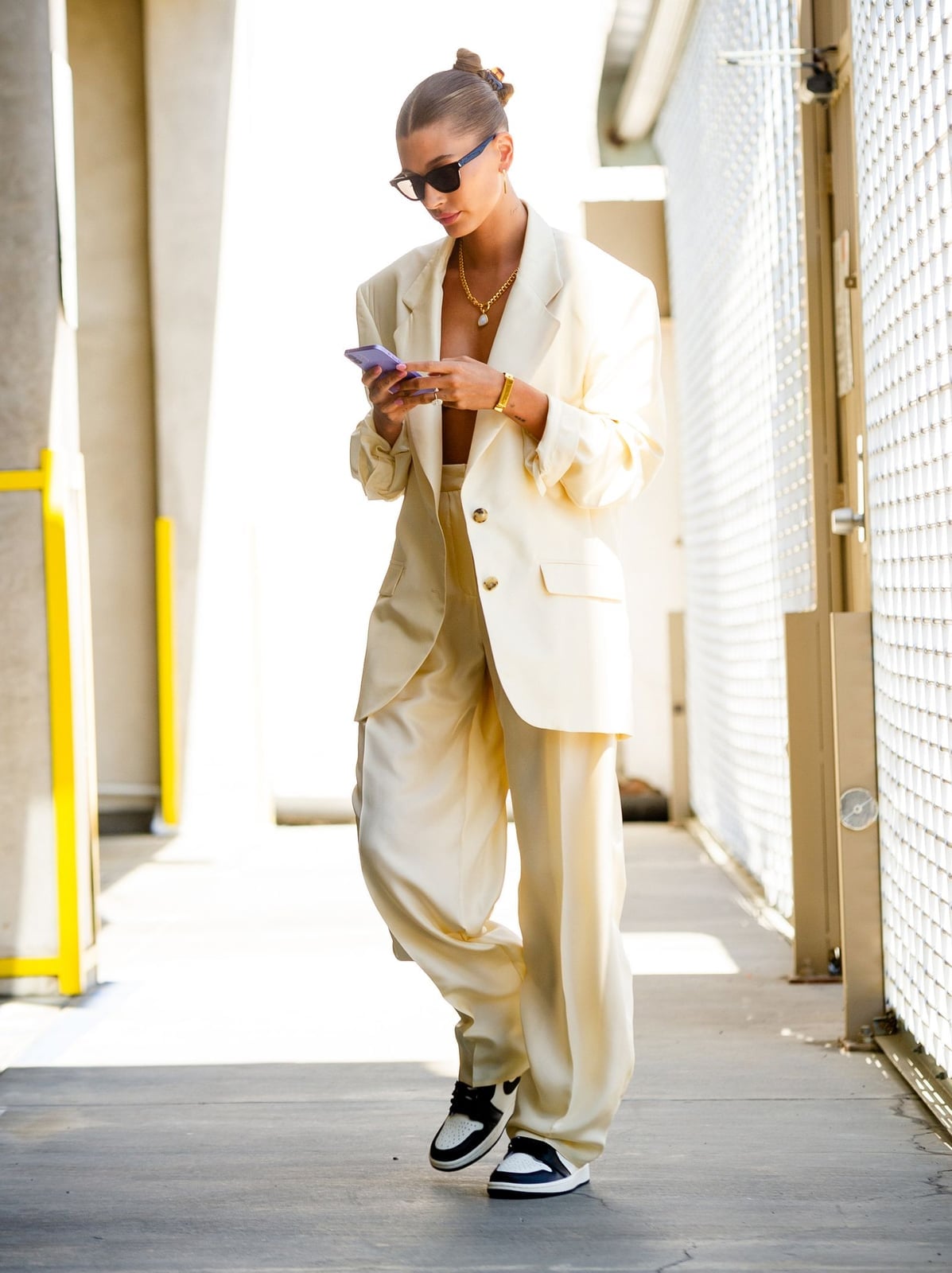 Oversized Cream Blazer Anchors Relaxed Suit Oversized Cream Blazer Anchors Relaxed Suit — La Outfits