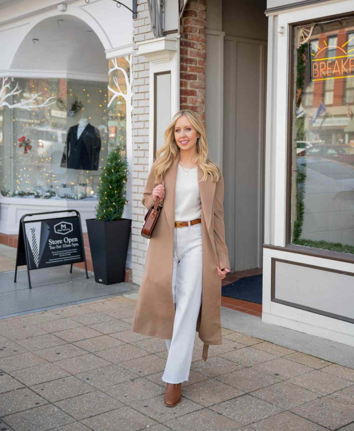 Camel Coat Over White Sweater and Wide-Leg Jeans Camel Coat Over White Sweater and Wide-Leg Jeans — Layered Ideas